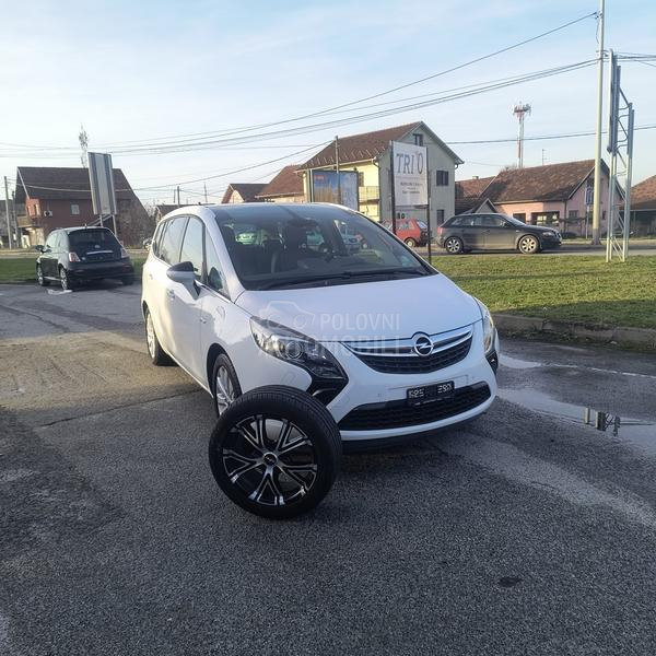 Opel Zafira COSMO