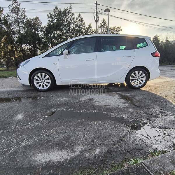 Opel Zafira COSMO