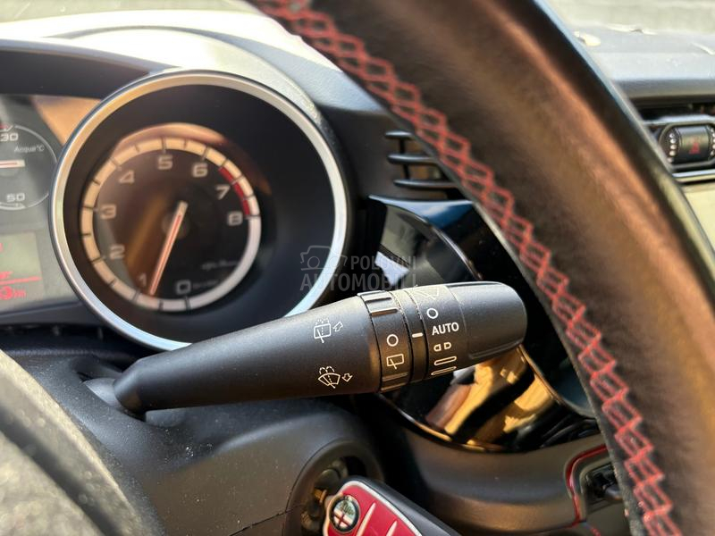 Alfa Romeo Giulietta 1.8 TBi Xenon Bose