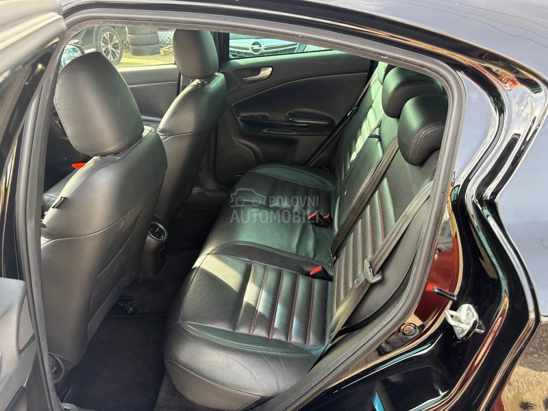 Alfa Romeo Giulietta 1.8 TBi Xenon Bose