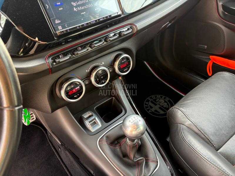 Alfa Romeo Giulietta 1.8 TBi Xenon Bose