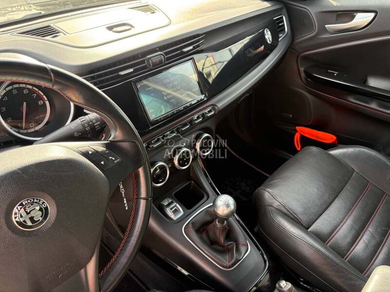 Alfa Romeo Giulietta 1.8 TBi Xenon Bose