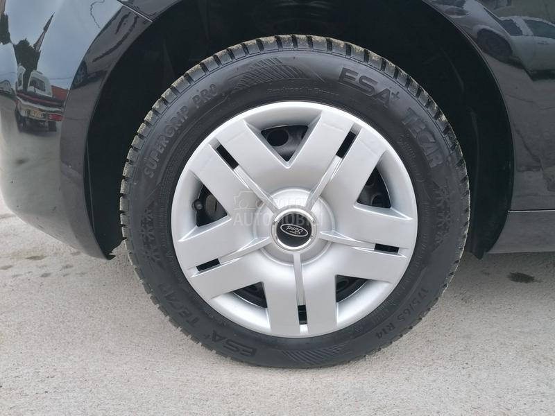 Ford Ka 1.2i AMBIENTE CH