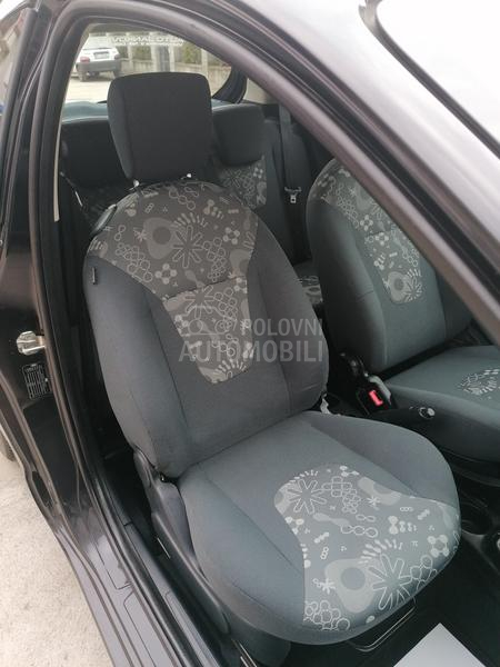 Ford Ka 1.2i AMBIENTE CH