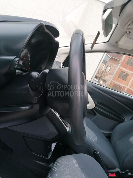 Ford Ka 1.2i AMBIENTE CH