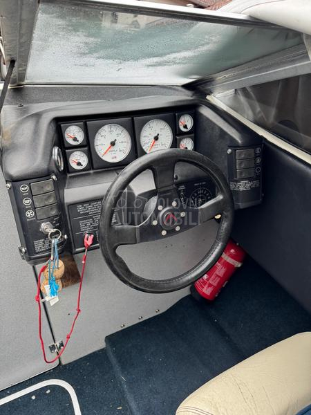 Bayliner Capri