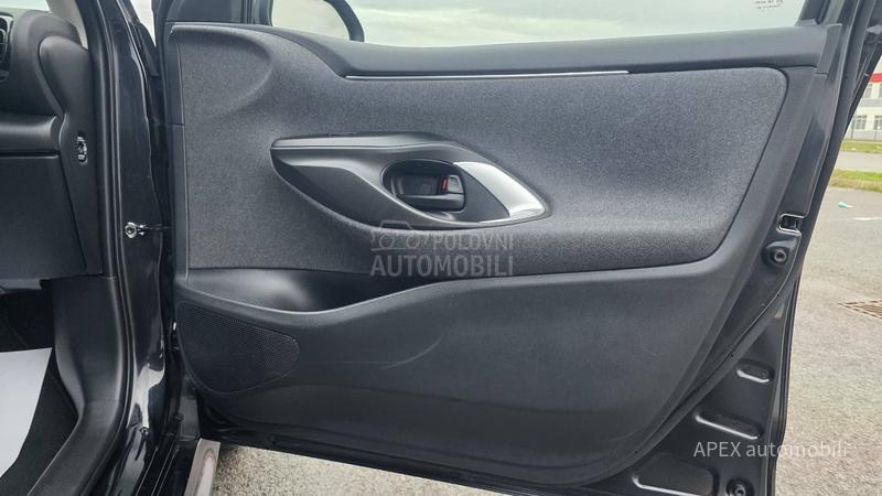 Toyota Yaris 1.5 Cvt Hybrid