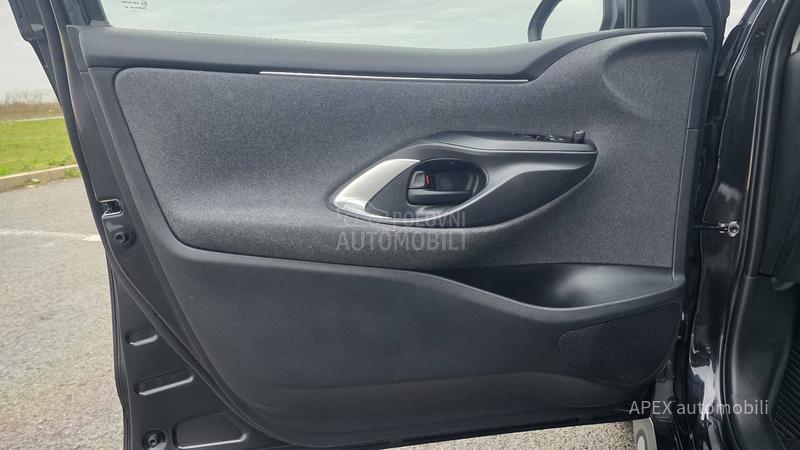 Toyota Yaris 1.5 Cvt Hybrid