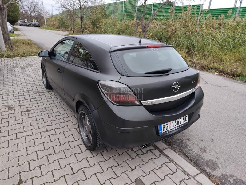 Opel Astra H GTC