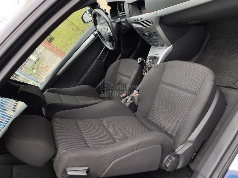 Opel Astra H GTC
