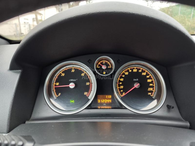 Opel Astra H GTC