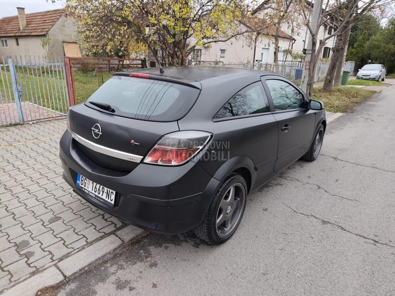 Opel Astra H GTC