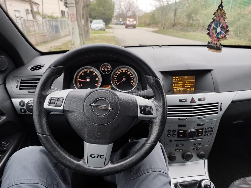 Opel Astra H GTC
