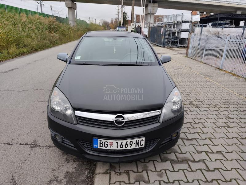 Opel Astra H GTC