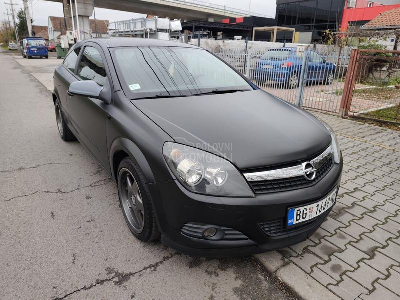 Opel Astra H GTC