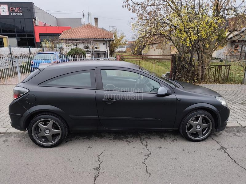 Opel Astra H GTC
