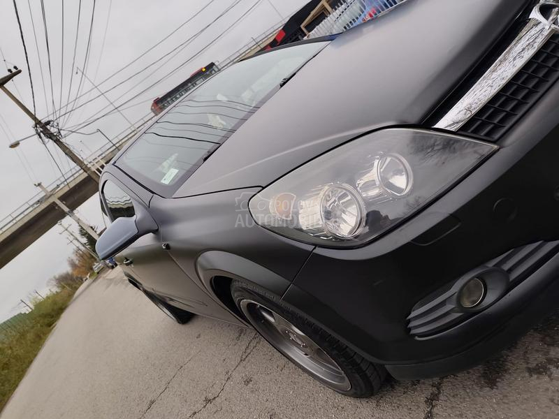 Opel Astra H GTC