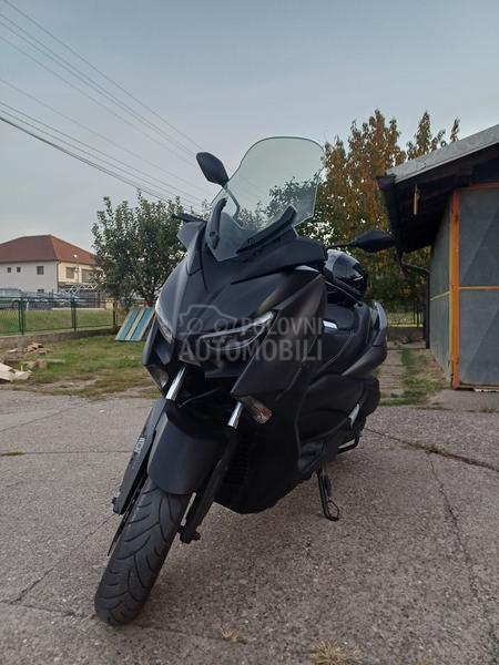 Yamaha x max