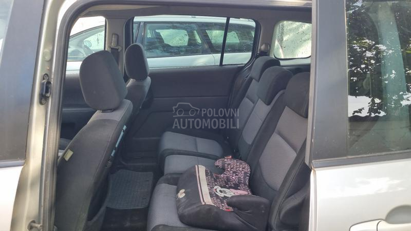 Mazda 5 