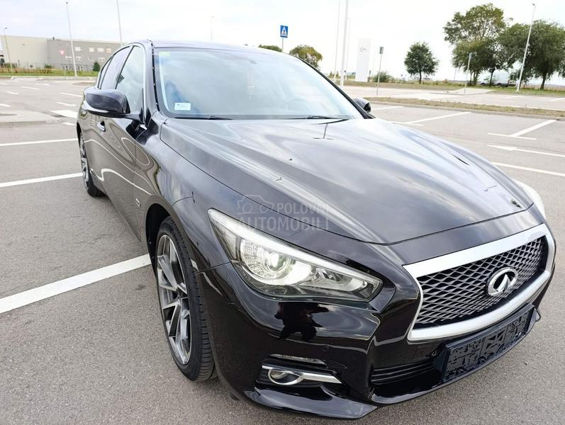Infiniti Q50 