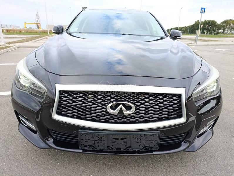 Infiniti Q50 