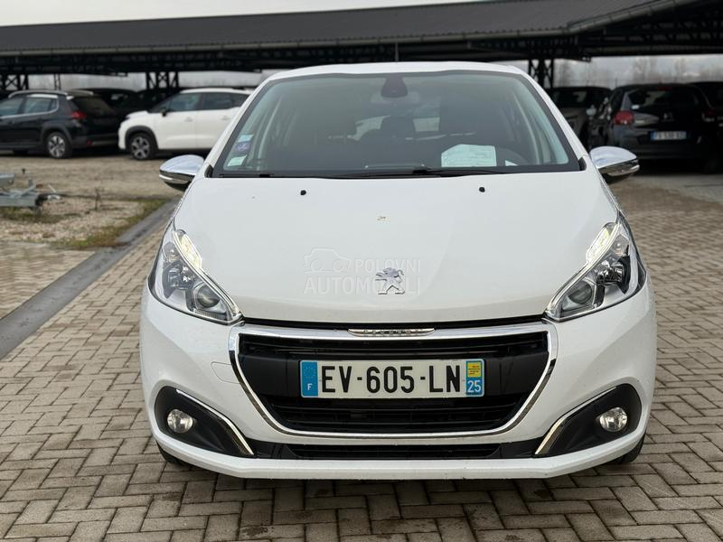 Peugeot 208 Style 1.2 PureTech