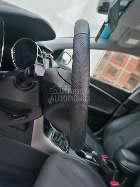 Hyundai i30 1.6crdi STYLE CH