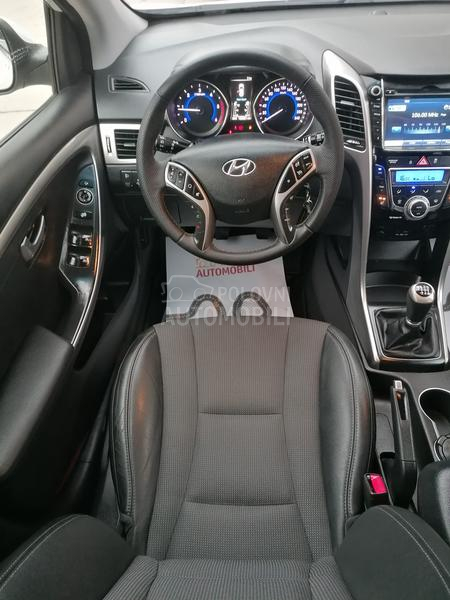 Hyundai i30 1.6crdi STYLE CH