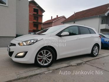 Hyundai i30 1.6crdi STYLE CH