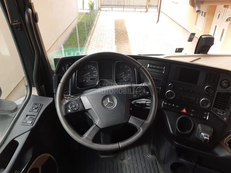 Mercedes Benz Actros 2542
