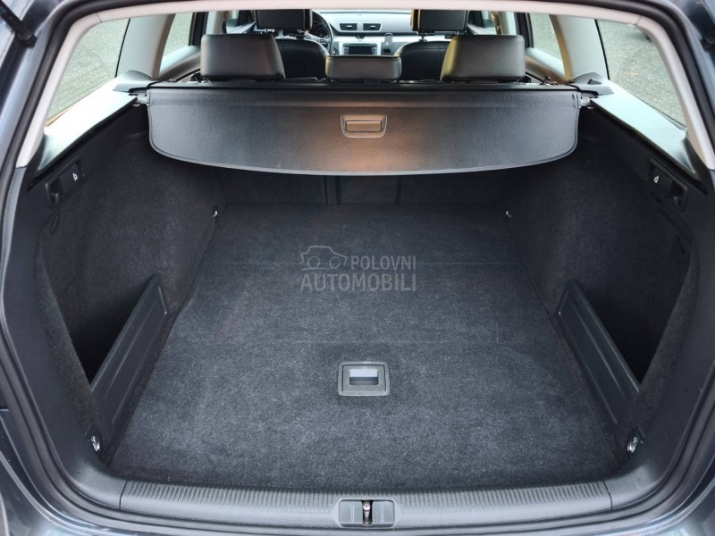 Volkswagen Passat B7 2.0 TDI DSG HIGHLINE