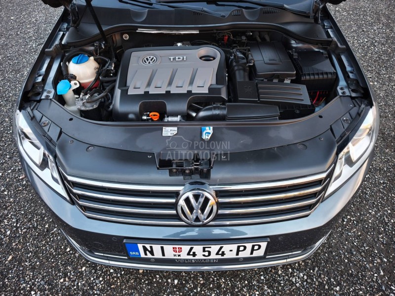 Volkswagen Passat B7 2.0 TDI DSG HIGHLINE