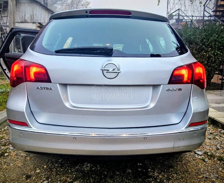 Opel Astra J 1.6 ecoflex