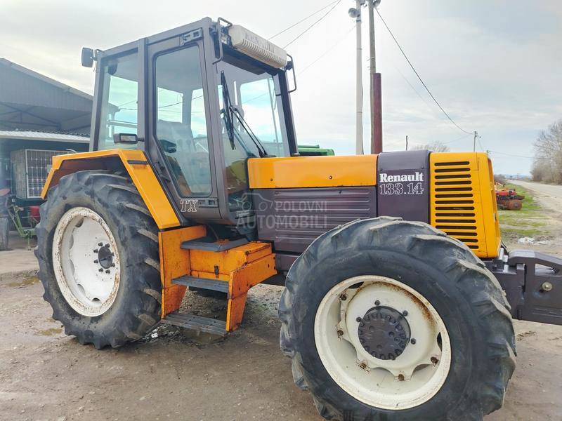Renault 133
