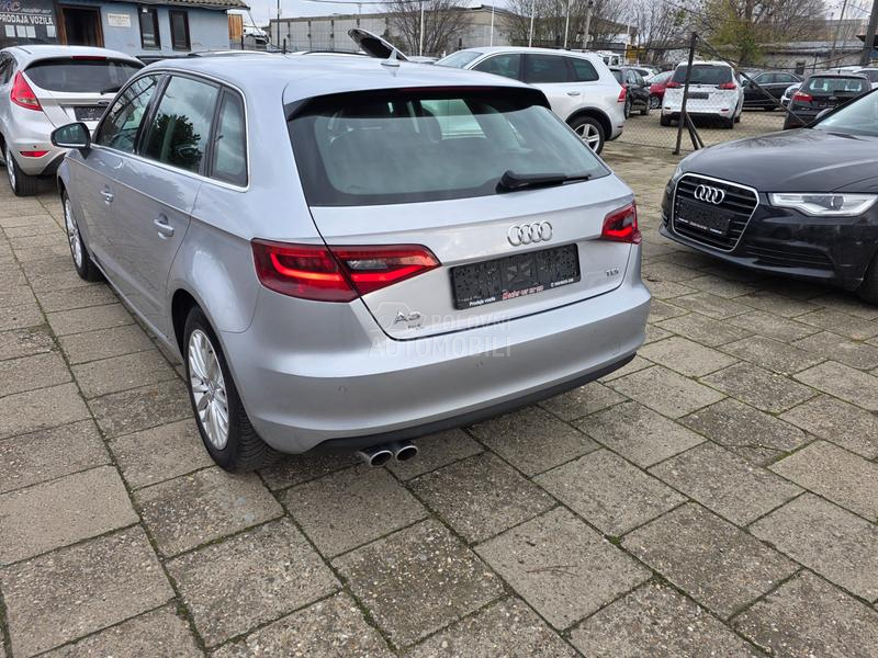 Audi A3 2.0tdi LED/NAV I