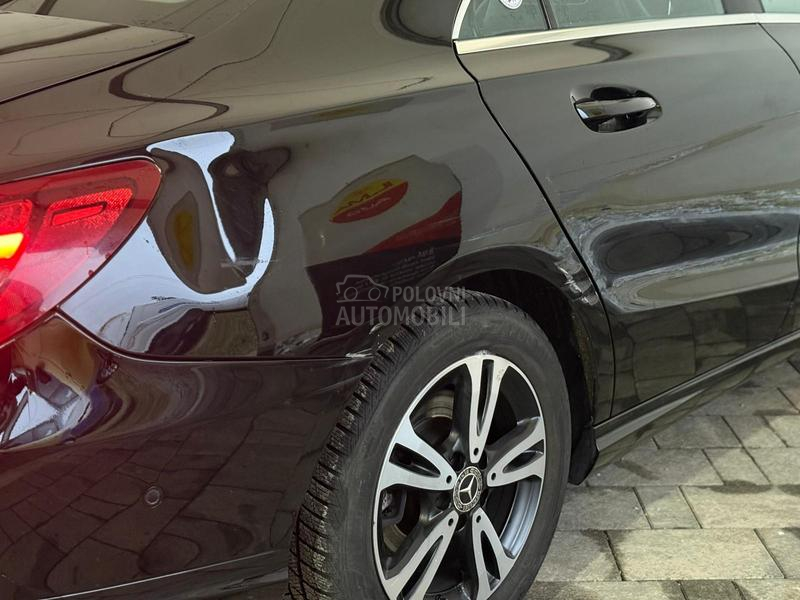Mercedes Benz CLA 180 