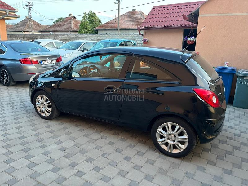 Opel Corsa D 1.2 16v
