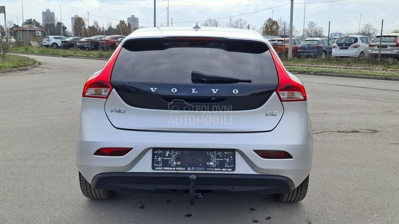 Volvo V40 P R E M I U M 1of1