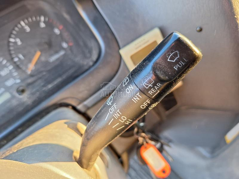 Toyota Hi-Ace 150 2.5 D 4x4