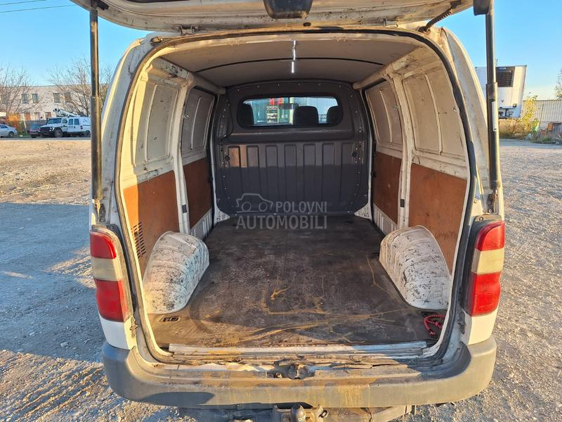 Toyota Hi-Ace 150 2.5 D 4x4