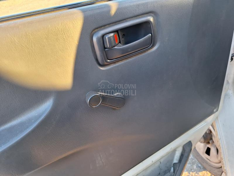 Toyota Hi-Ace 150 2.5 D 4x4