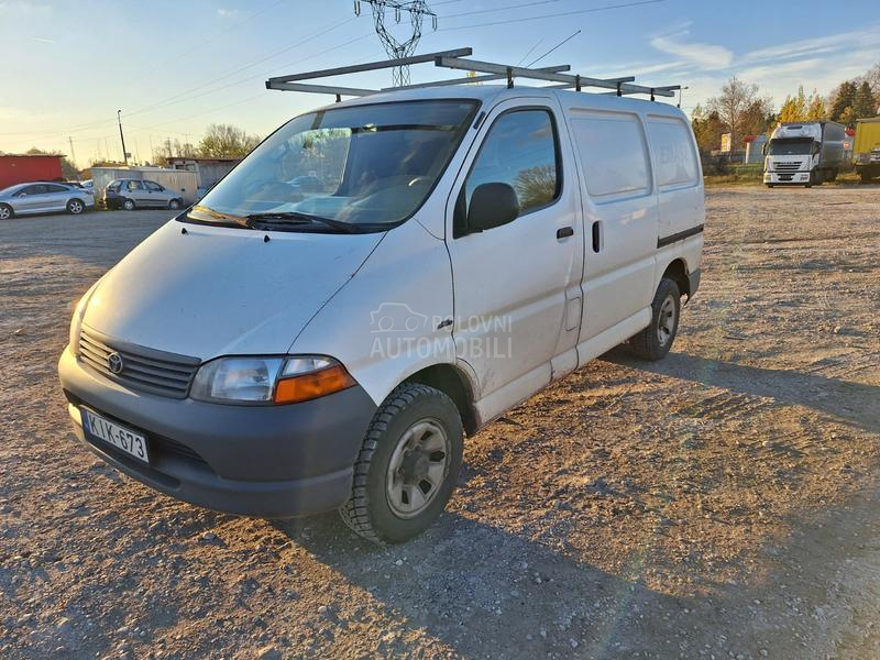 Toyota Hi-Ace 150 2.5 D 4x4