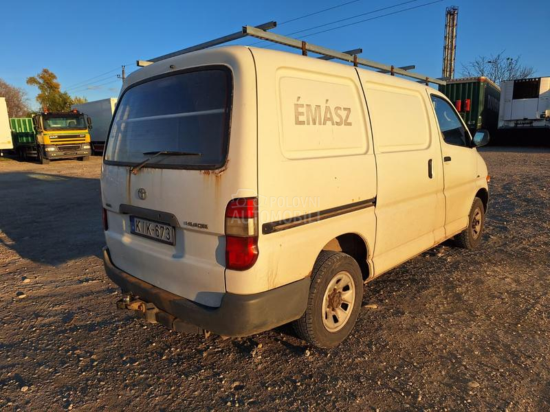 Toyota Hi-Ace 150 2.5 D 4x4