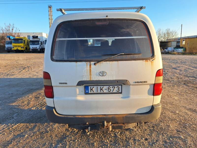 Toyota Hi-Ace 150 2.5 D 4x4