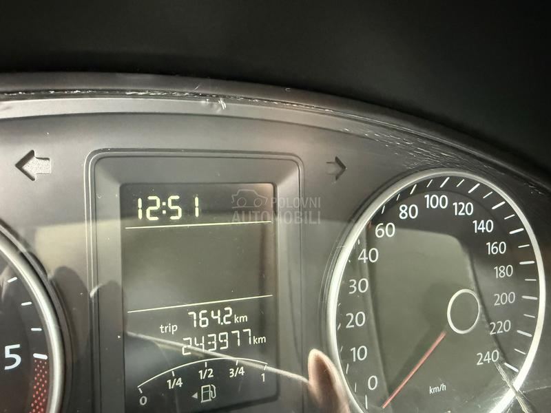 Volkswagen Transporter T5 2,0tdi long L2H1 org km