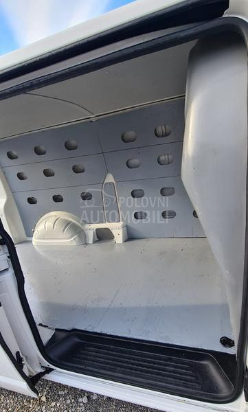 Volkswagen Transporter T5 2,0tdi long L2H1 org km