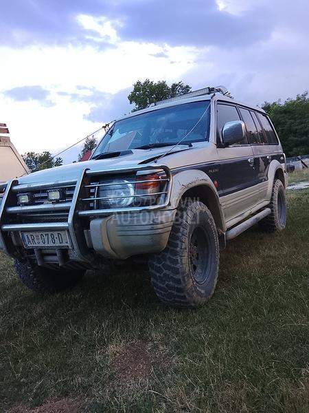 Mitsubishi Pajero 