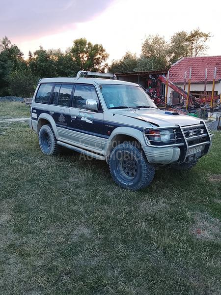 Mitsubishi Pajero 