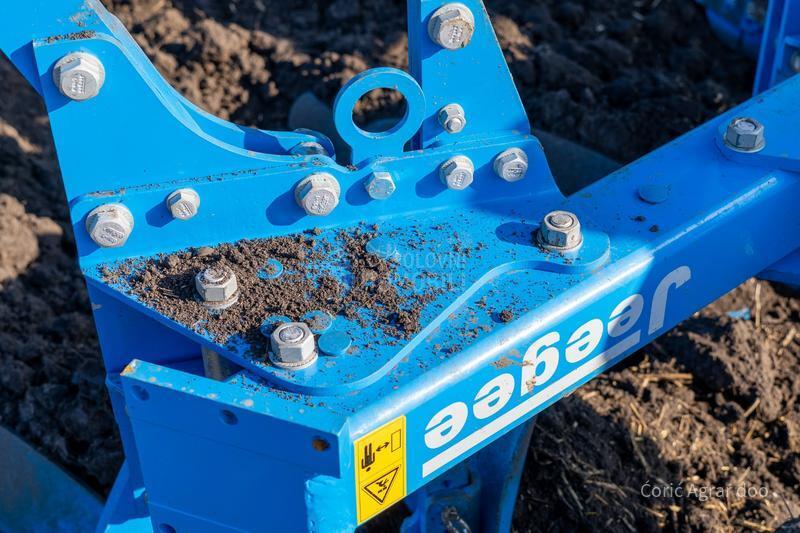 Jeegee Plugovi Obrtači