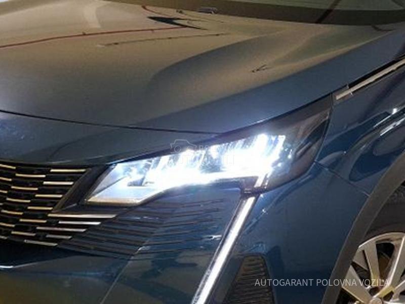 Peugeot 3008 1.2 PURETECH AT